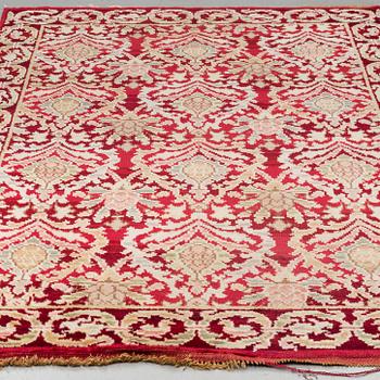 MATTO, a semi-antique Spanish, ca 239,5 x 167,5 cm (as well as ca 2 cm flat weave at the ends),