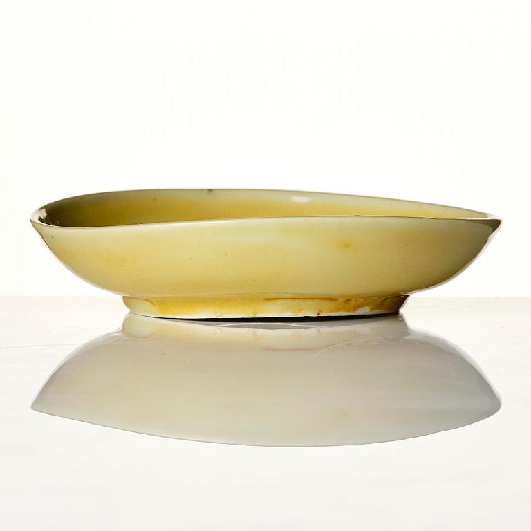 A yellow glazed dish, Ming dynasty with Zhengde mark.