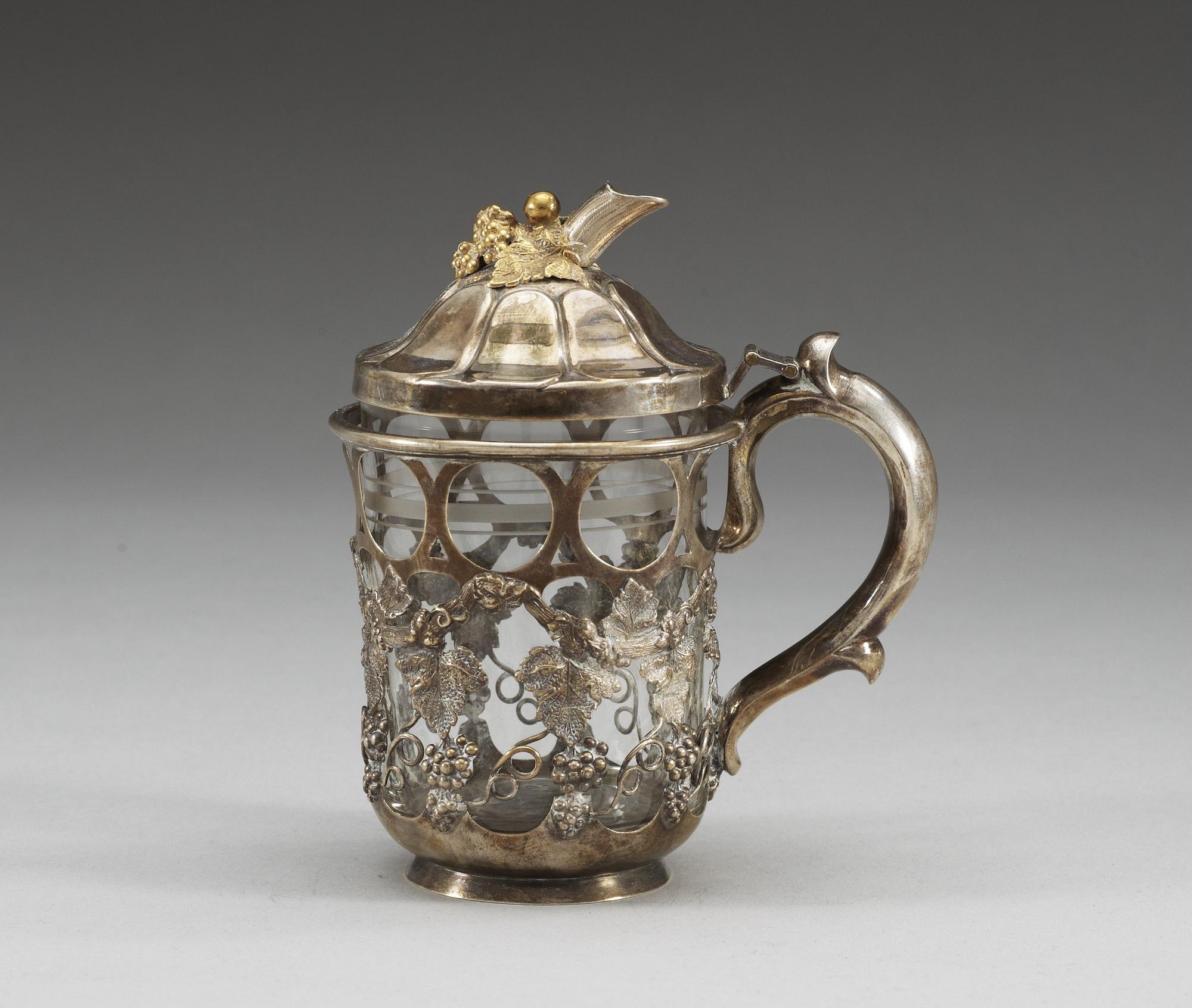 TEGLASHÅLLARE, silver. Sasikov, Moskva 1879.