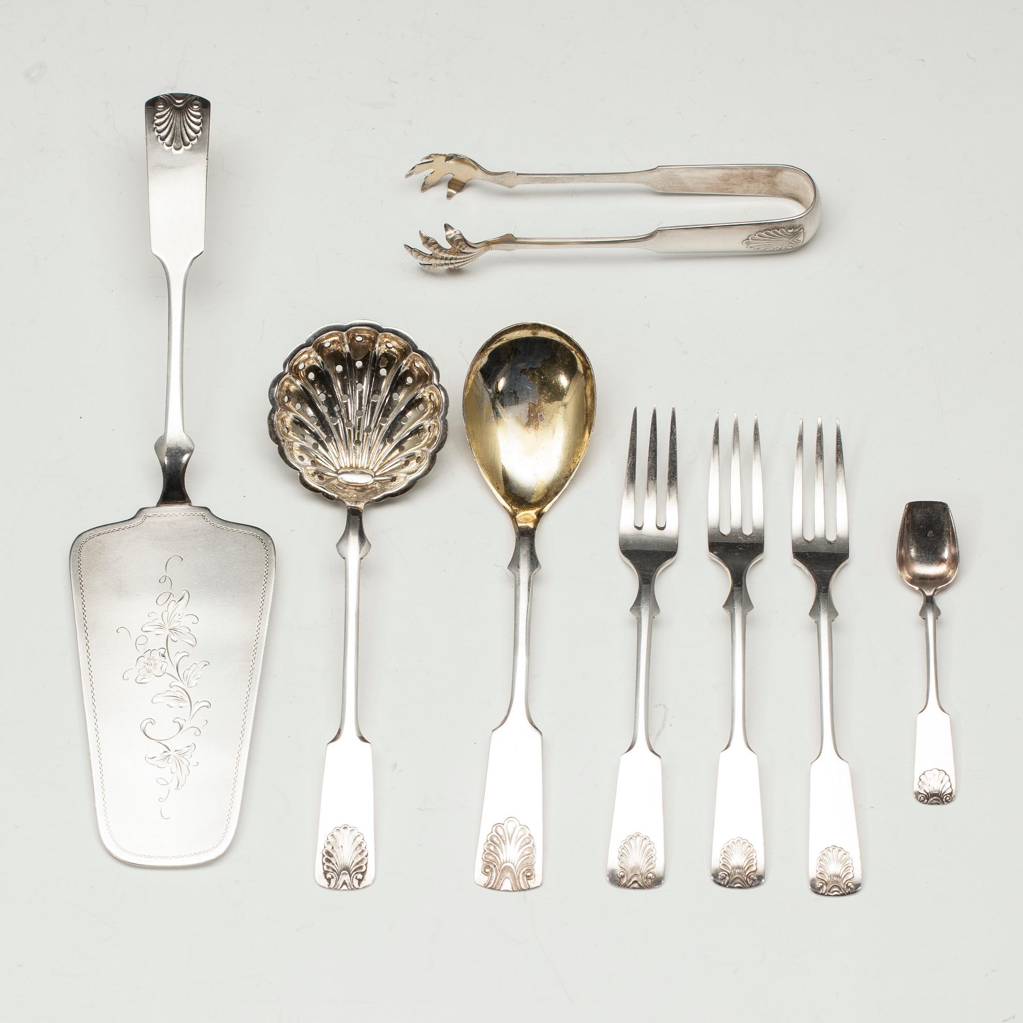 BESTICK, silver, 8 st, Musslan-serien, finska stämplar 1927-1955. Vikt tot. 123 g.