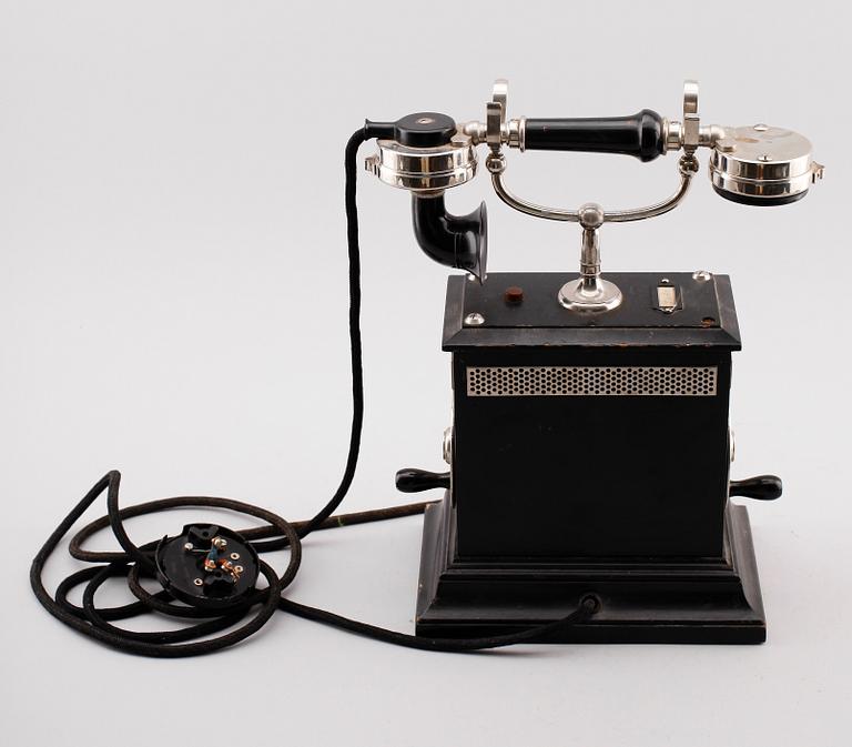 TELEFON, 1900-talets första hälft.