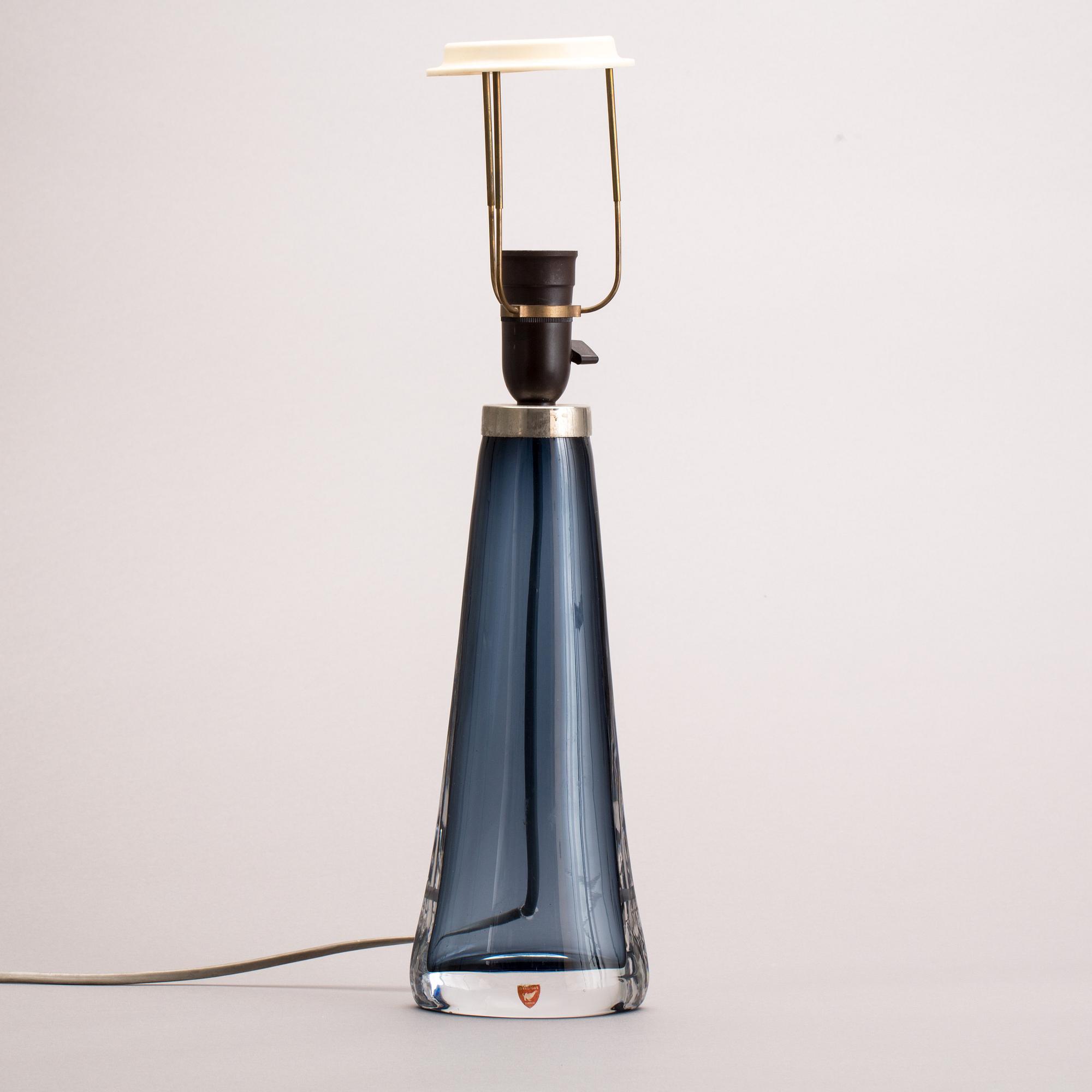 BORDSLAMPA, glas, Carl Fagerlund, Orrefors, 1900-talets andra hälft.