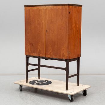 A mid 20th Century cabinet.