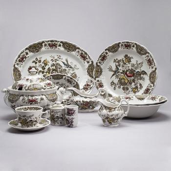 MATSERVIS, 110 delar, porslin, "Windsor", Ridgway, England, 1960- och 1980-tal.