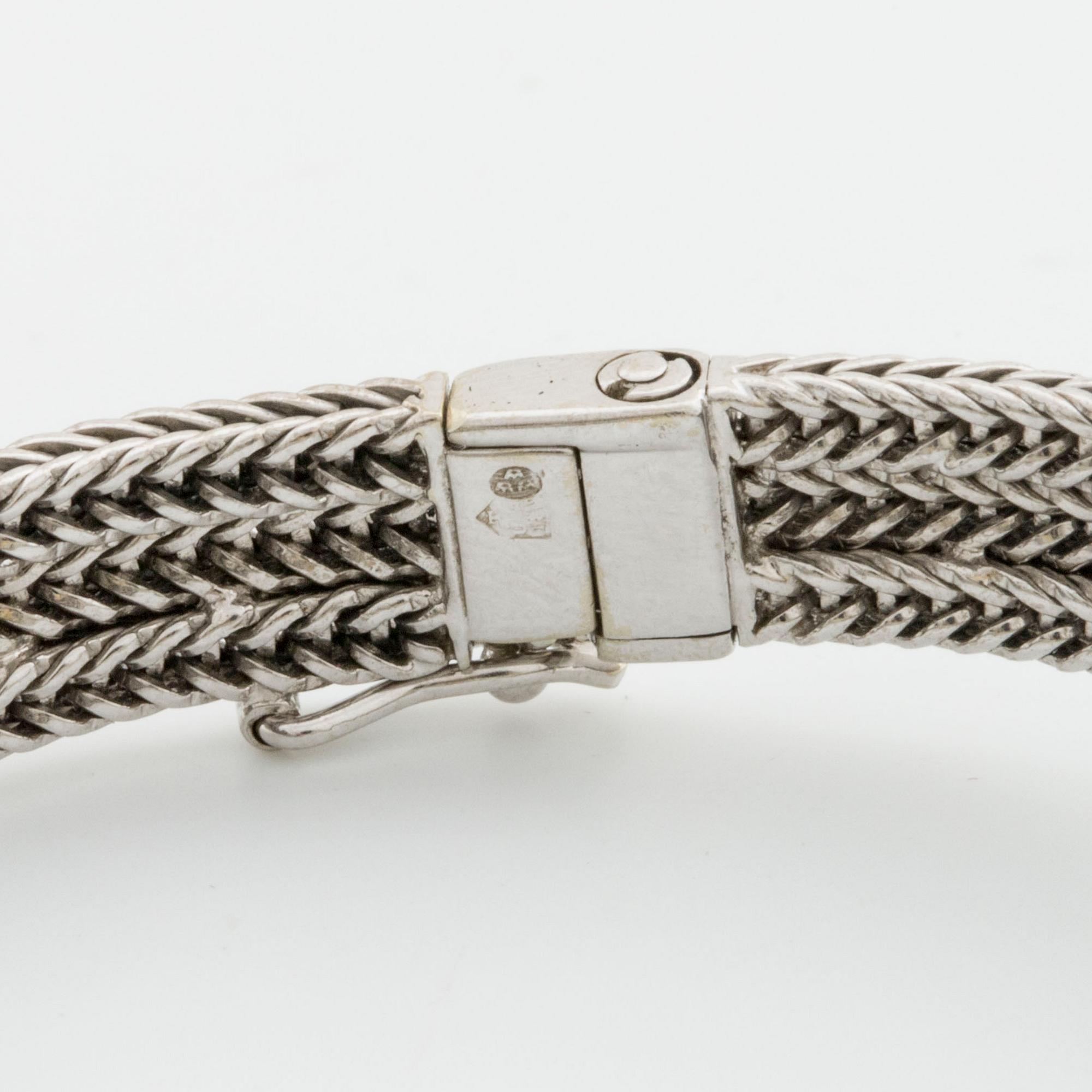 BLANCPAIN ARMBANDSUR 18K vitguld, 16 x 8 mm, 6 briljanter ca 0.20 ct, UTI.
