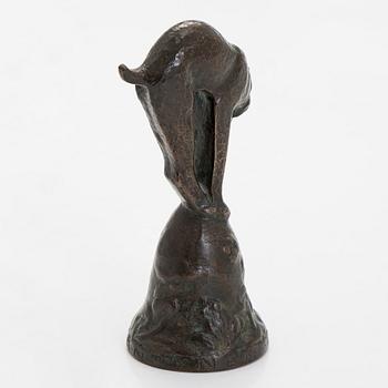 Jussi Mäntynen, Lynx on a counter bell.