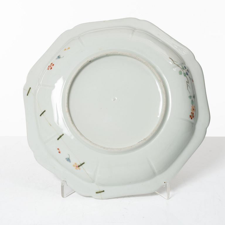 Fat, porslin, kakiemon, Arita, sen Edo/tidig Meiji, 1800-tal.