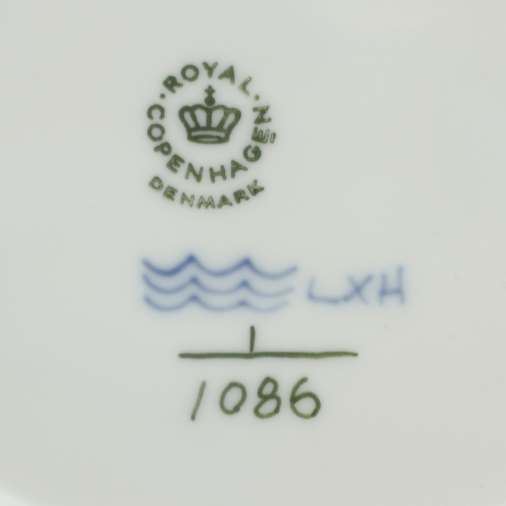 SERVISDELAR, 29st, porslin, "Musselmalet", Royal Copenhagen, 1900-talets andra hälft.