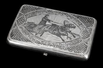 CIGARETTETUI, silver, Trol. Moskva, 1800-talets slut. Ca 118g.