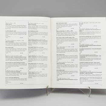 KLOCKLITTERATUR, 9 st, bl.a. Automatic-Armbanduhren aus der Schweiz: Uhren, die sich selber aufziehen.