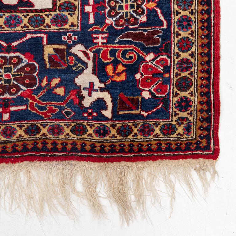 Rug, oriental, approx. 311 x 228 cm.