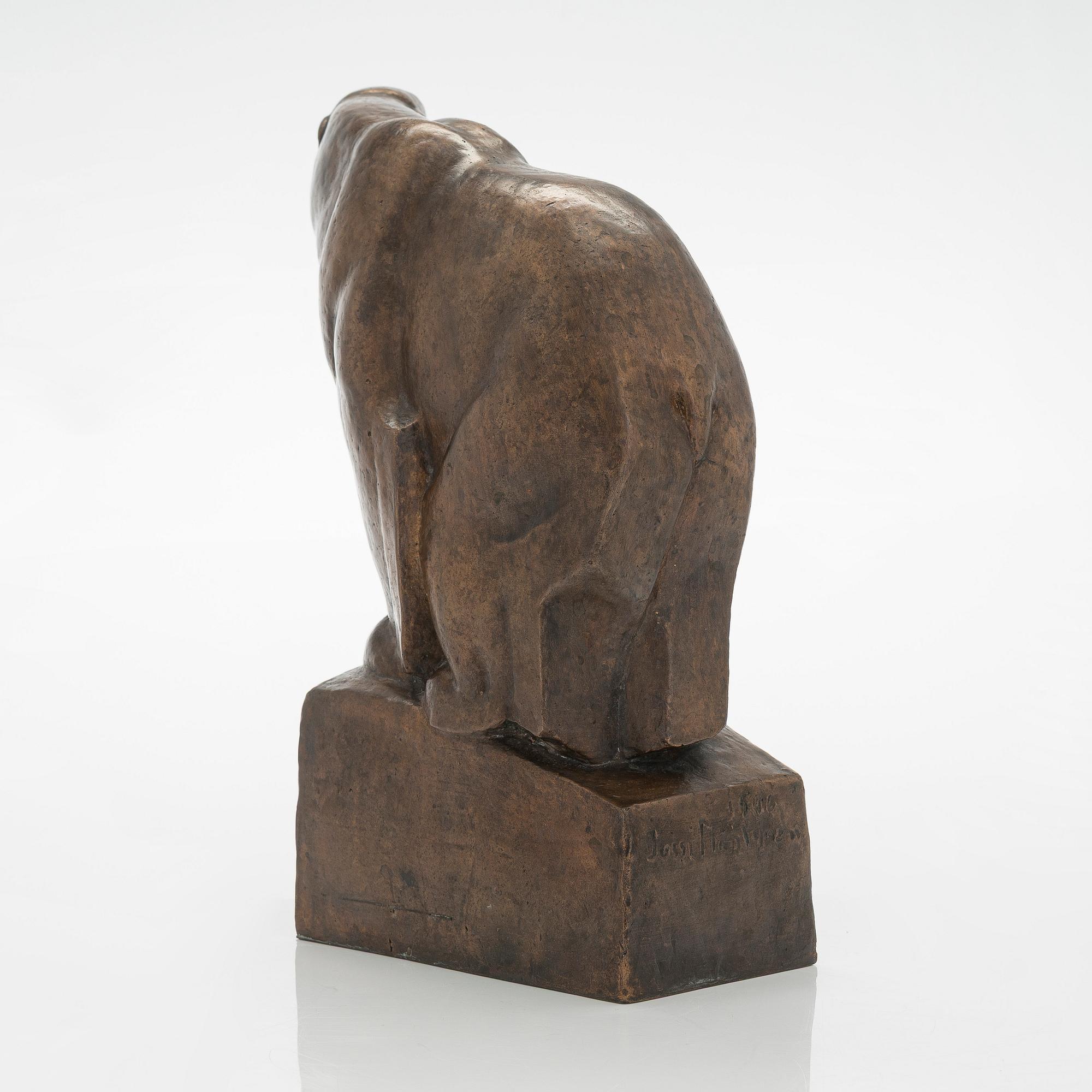 Jussi Mäntynen, Observing Polar Bear.