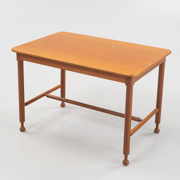 Josef Frank, bord, modell 1104, Firma Svenskt Tenn, 1900-talets andra hälft.