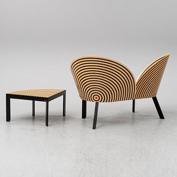 NANNA DITZEL, "Bench for two" / 2600 & 2601, bänk samt bord, Frederica Stolefabrik, modell formgiven ca 1989/1990.