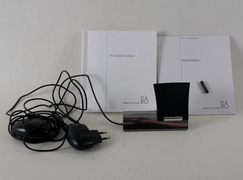 TELEFON MED DOCKNINSSTATION, 3 delar.  Bang & Olufsen "Serene".