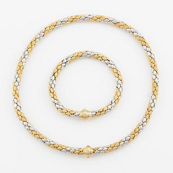 En collier och ett armband Chimento 18K guld och vitguld med runda briljantslipade diamanter.