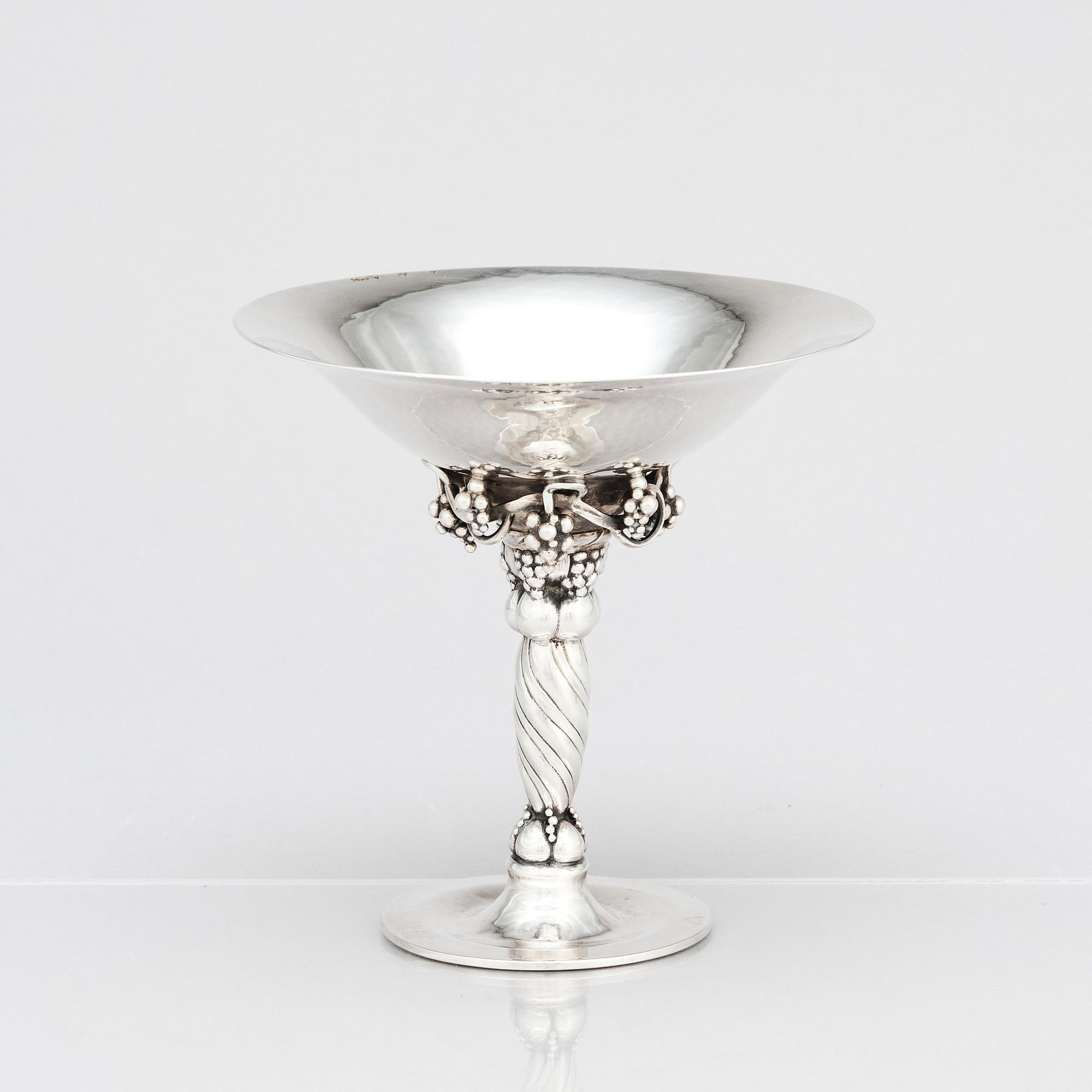 Georg Jensen, skål på fot, Köpenhamn 1945-77, design nr 263 A, sterling silver.
