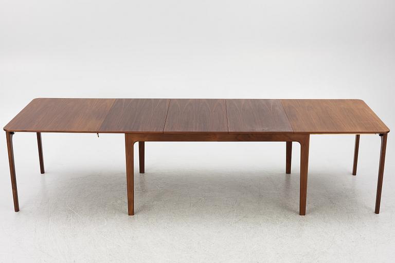 Dining table, Skovby Denmark, contemporary.