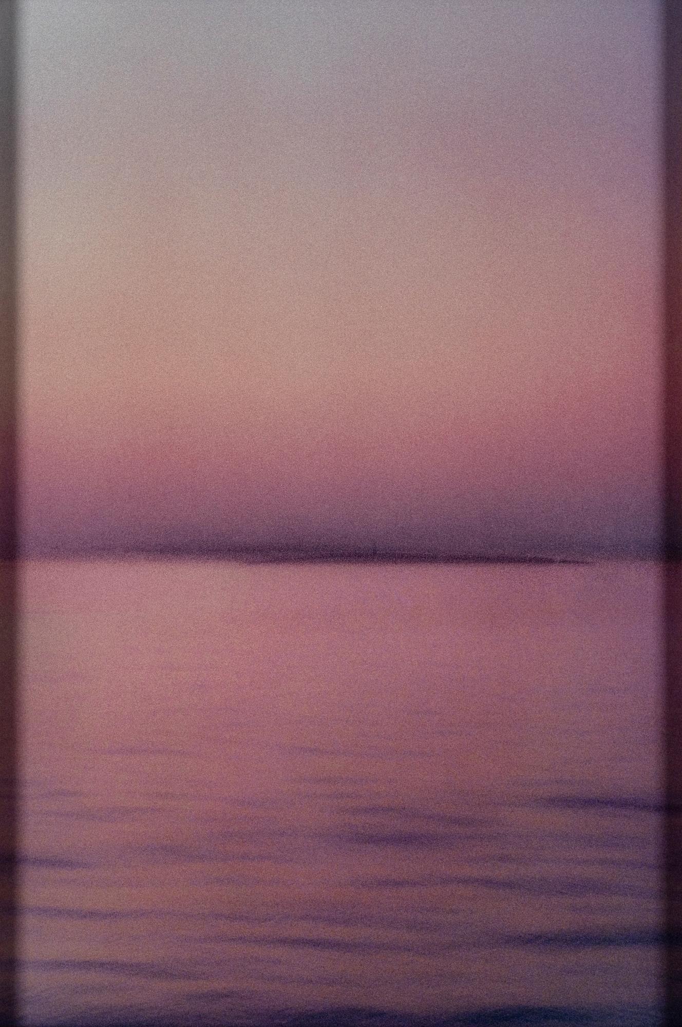 Olof Grind, fotografi signerad och numrerad 1/3 a tergo.