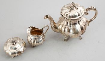 KAFFESERVIS, silver, svenska importstämplar, 1900-talets första hälft. Vikt ca 786 gram.