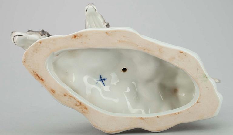 FIGURIN, porslin, Meissenliknande märke, möjligen rysk, 1900-tal.