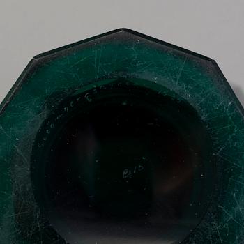 ELIS BERGH, green glass vase, Strömbergshyttan 1935.