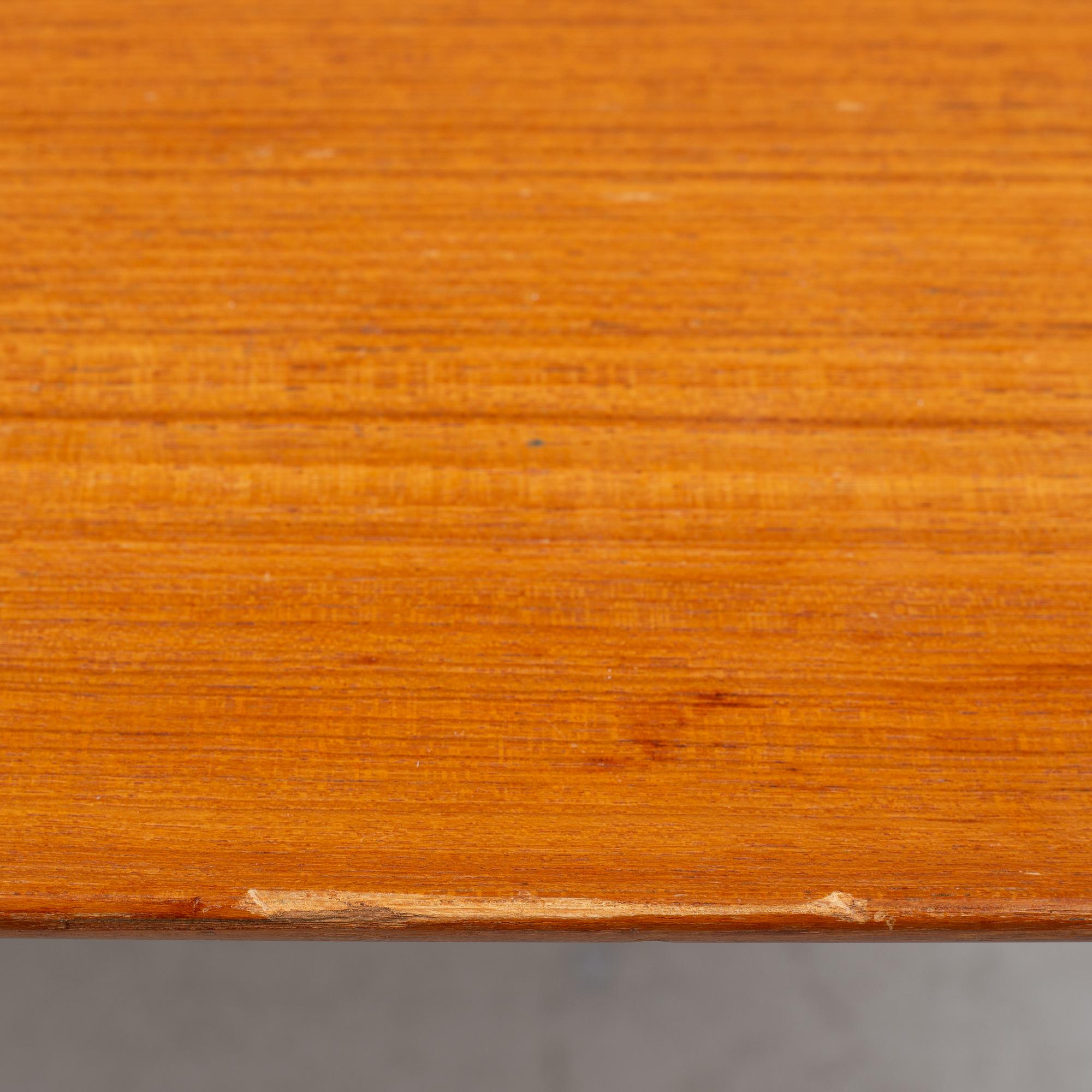 Tove & Edvard Kindt-Larsen, coffee table, Seffle furniture factory, 1960s.