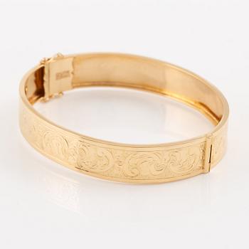 Arm ring 18K gold.