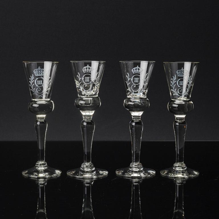 SNAPSGLAS, 8 st, "Gustav III", Reijmyre Glasbruk, 1900-talets andra hälf.