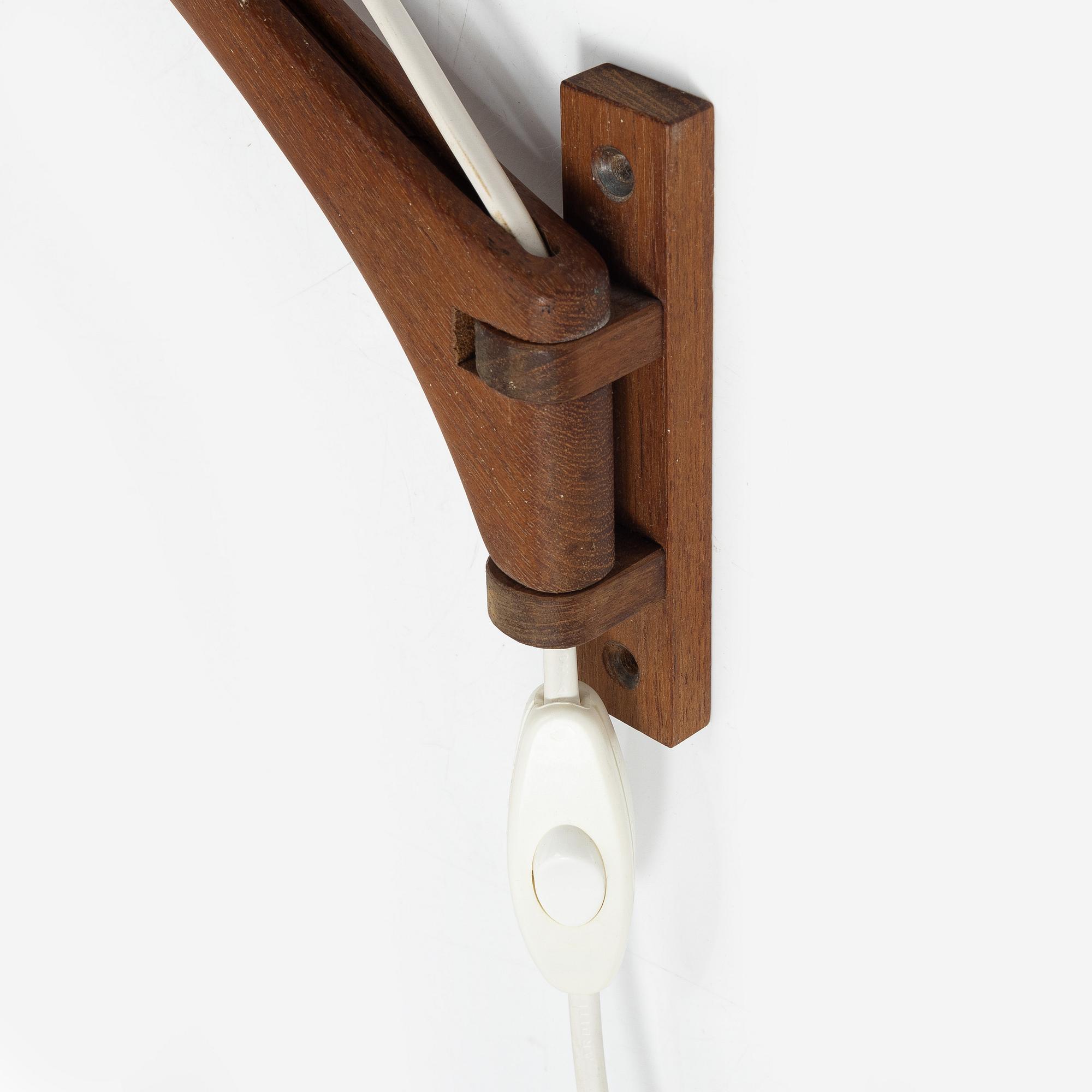 Uno & Östen Kristiansson, Wall lamp, Luxus, Vittsjö, late 20th century.