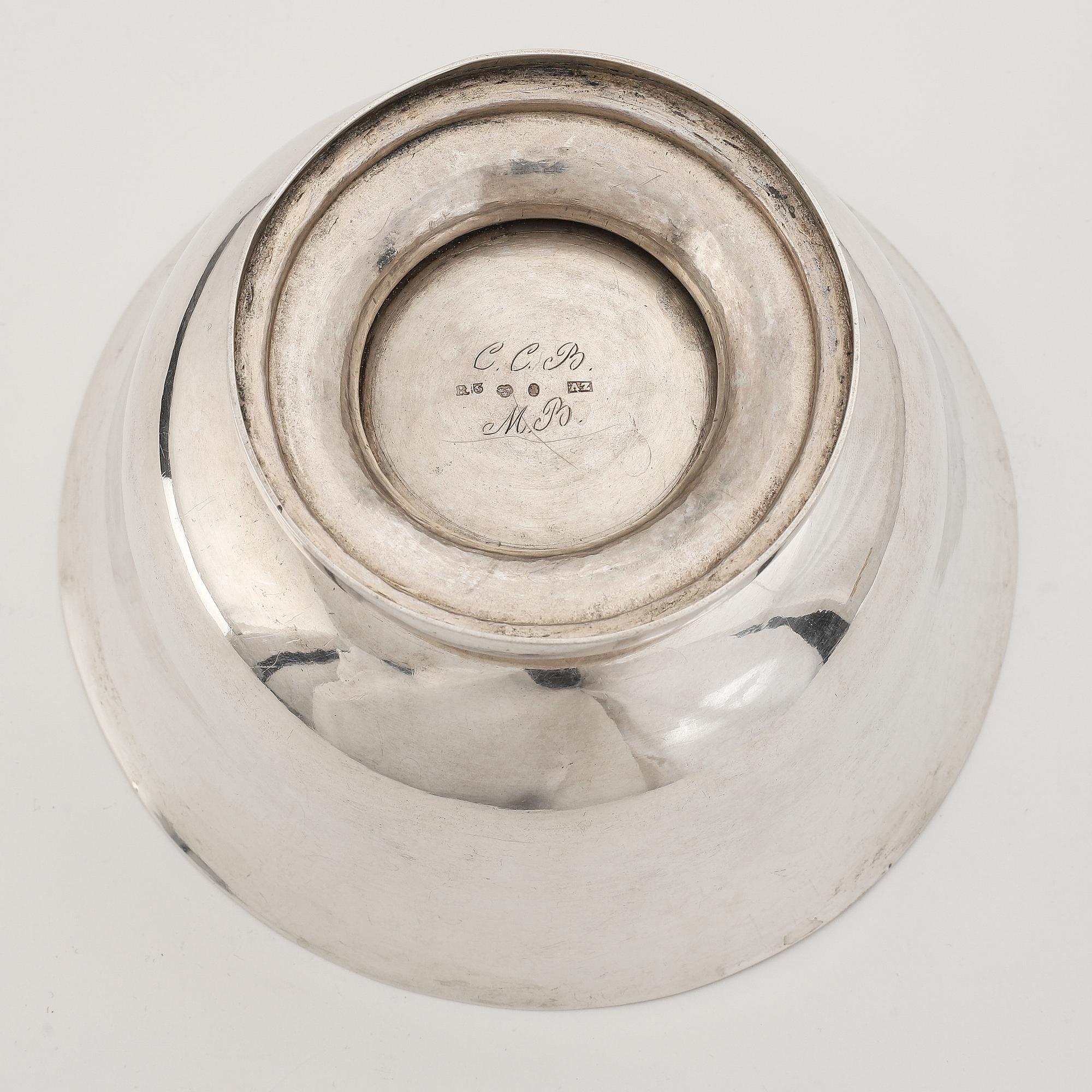 A silver bowl by Adolf Zethelius, Stockholm 1823.