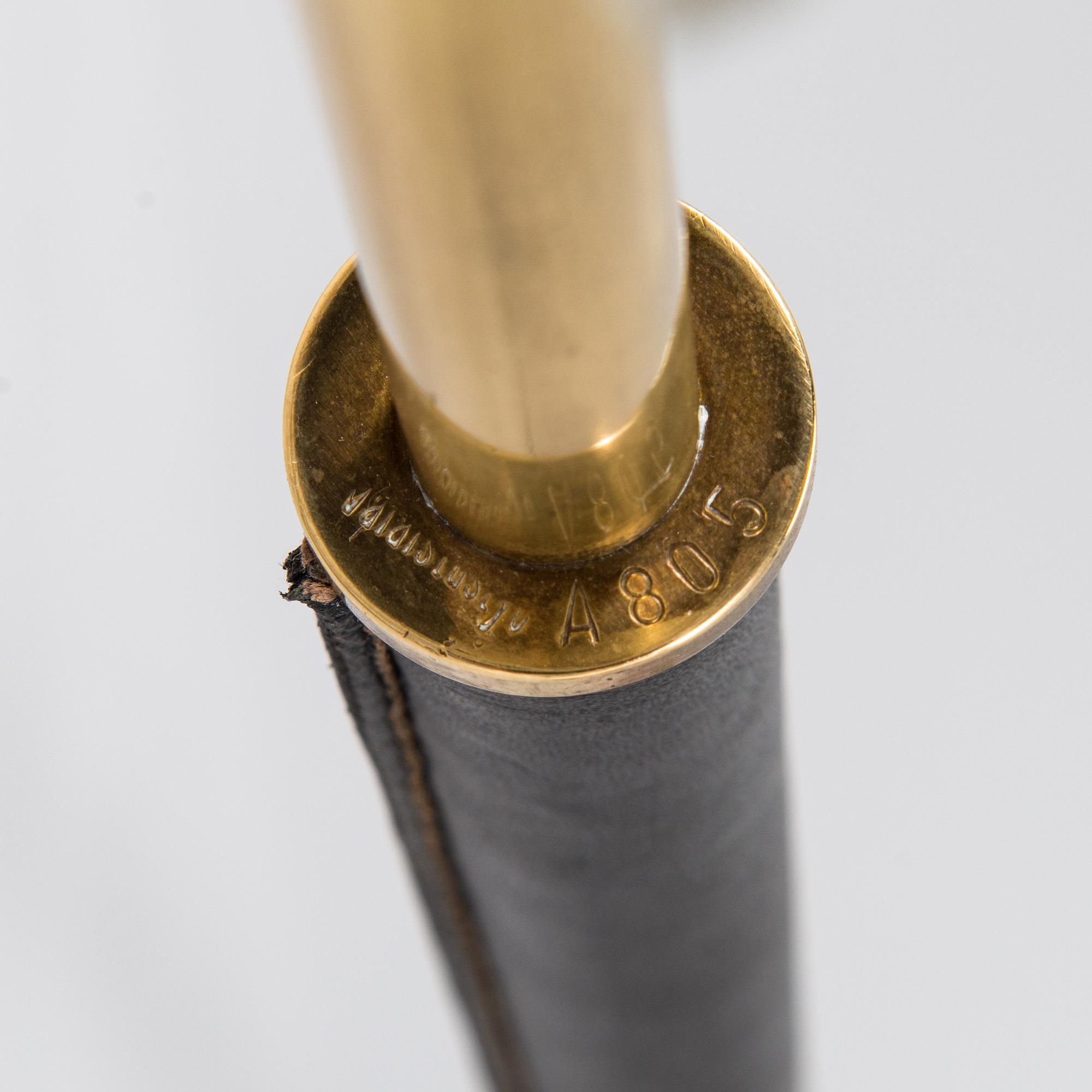 Alvar Aalto, lattiavalaisin, A 805 "Enkelinsiipi". Valaistustyö.