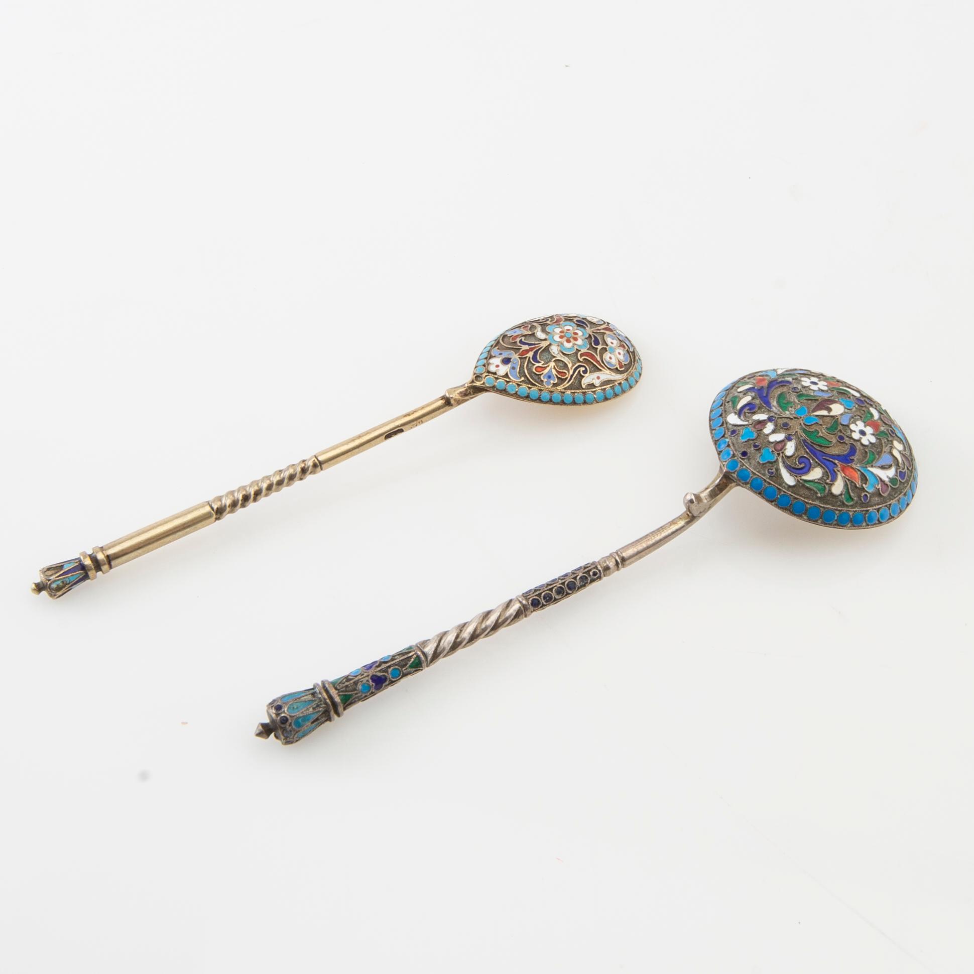 Spoons 2 pcs Russia silver and enamel 1908-26.