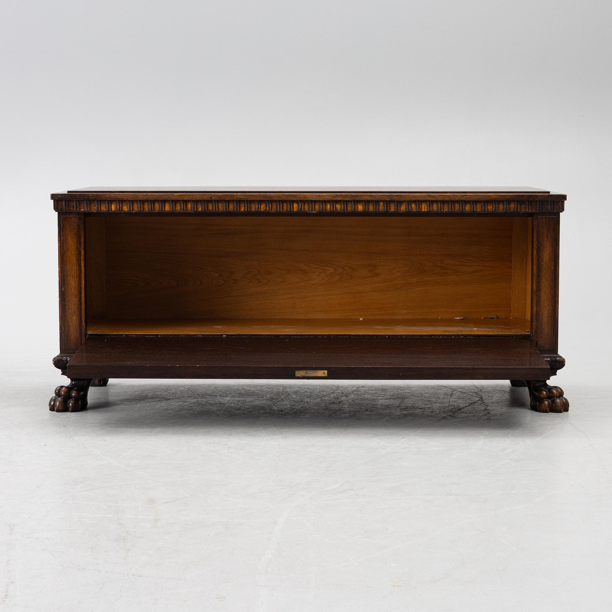 A sideboard, 1920s/30s.