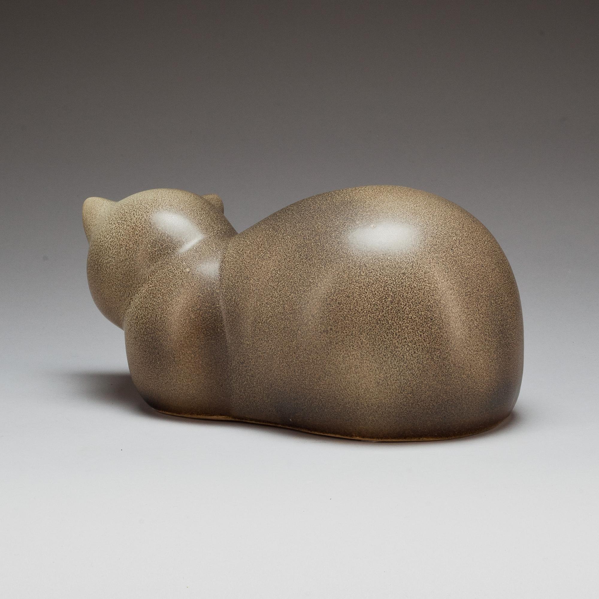 FIGURIN, stengods. Lisa Larson, K-studion, Gustavsberg. Bär datering -97.