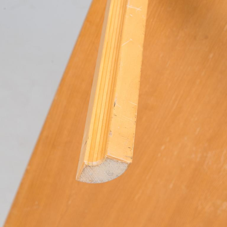 Alvar Aalto, sohvapöytä, malli MX800B, Artek 1960-luku.