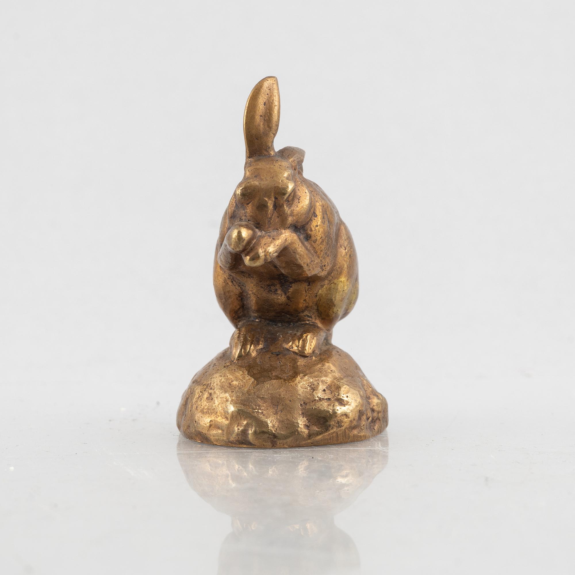 Olga Lanner, Sitting Rabbit.