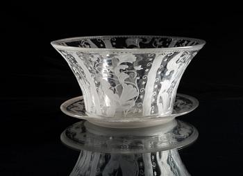 A Simon Gate engraved Swedish Grace centerpiece /bowl, Orrefors 1924.