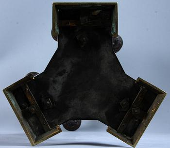 KANDELABRAR, ett par, nyrenässans, 1800/1900-tal.