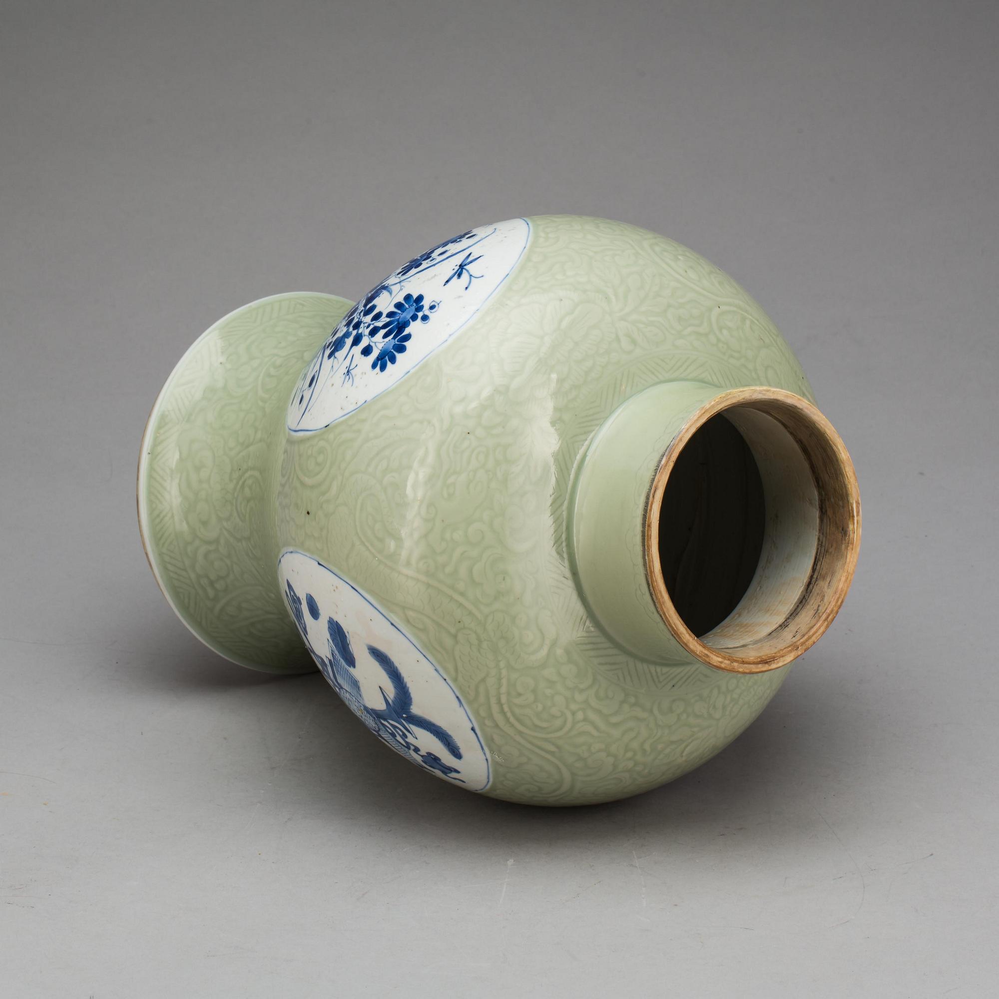 URNA, porslin, Kina, Qianlong (1736-95).
