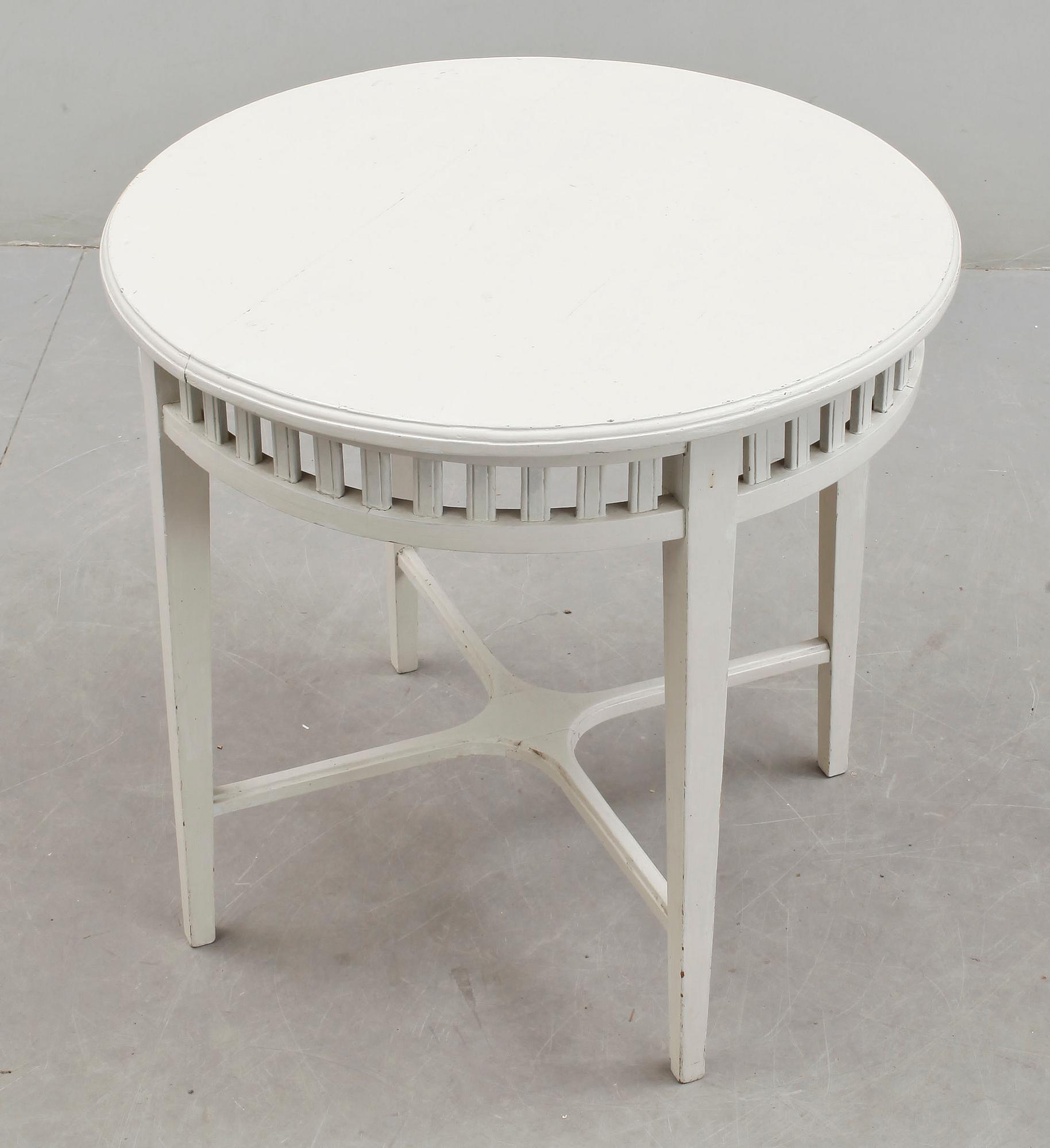 SALONGSBORD, gustaviansk stil, omkring 1900.