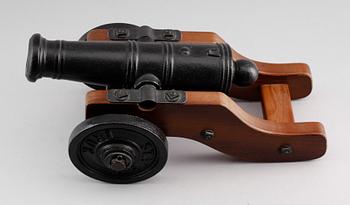 BORDSKANON, gjutjärn, Stafsjö Bruk, 1900-talets andra hälft.