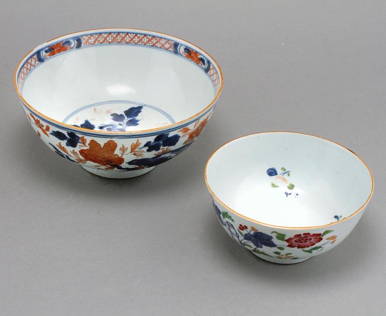 TALLRIKAR, 4 st, samt SKÅLAR, 2 st, porslin, Kina, 1700-tal.