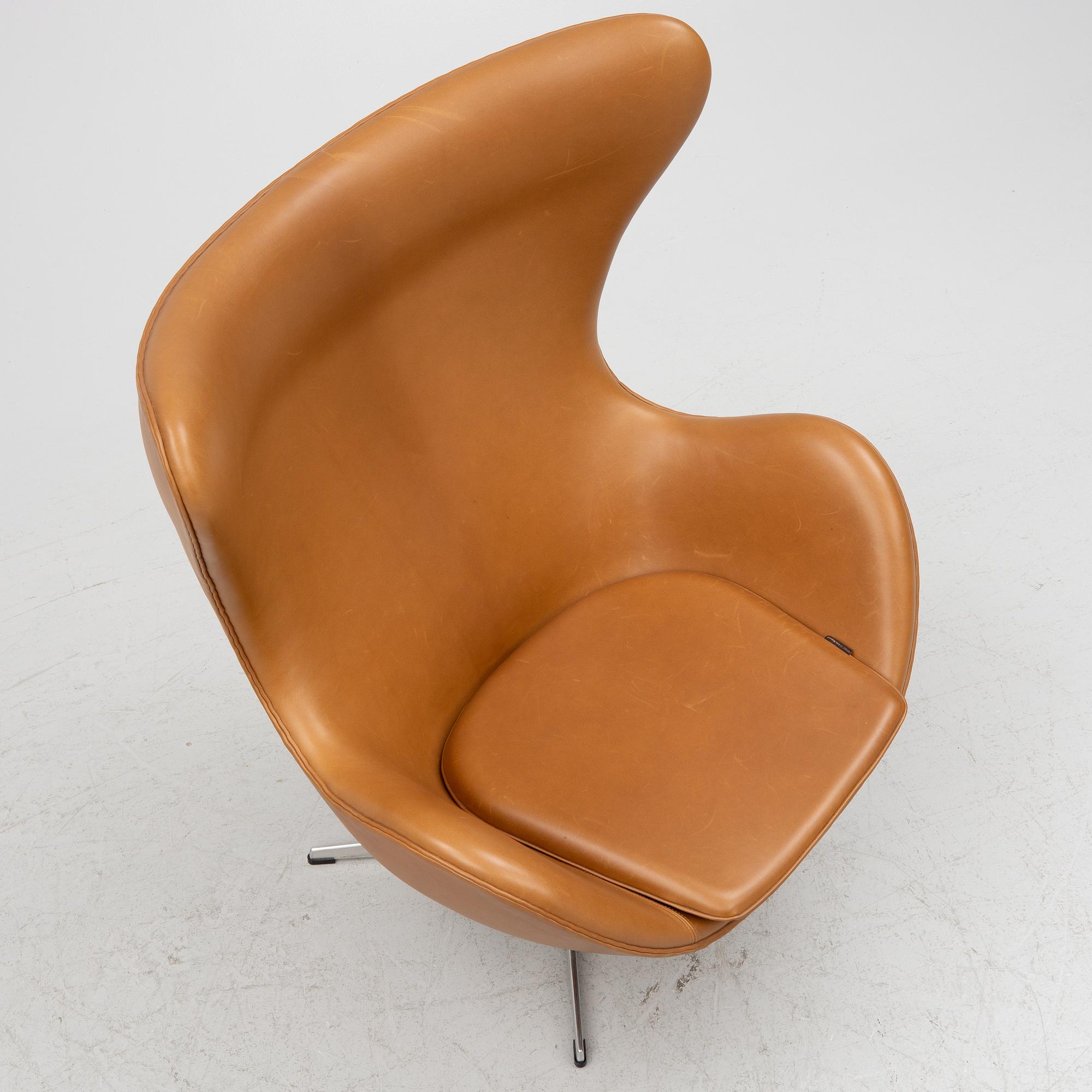 Arne Jacobsen, fåtölj, "Ägget", Fritz Hansen, Danmark, 2019.