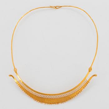 A Tapio Wirkkala 18K gold necklace.