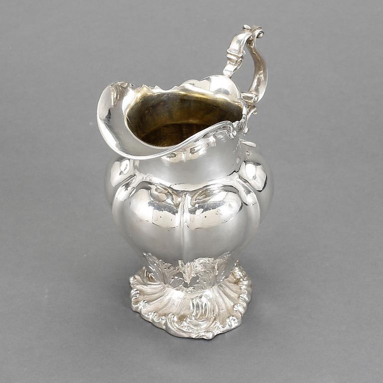KANNA, silver, Christian Hammer, Stockholm, 1853. Vikt ca 318 gram.