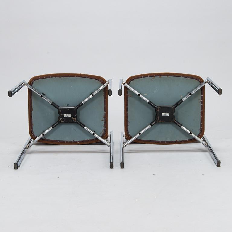 Ilmari Tapiovaara, tuoleja, 4 kpl, "Kiki" Merivaara 1970-luku.