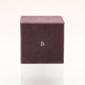 A “Divine Rita” ring 950 platinum and brilliant cut diamonds by Boucheron.