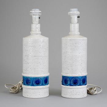 BORDSLAMPOR, ett par, keramik, 1960/70-tal.