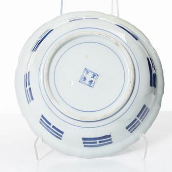 A Chinese blue and white porcelain bowl, late Qing dynasty / around 1900.